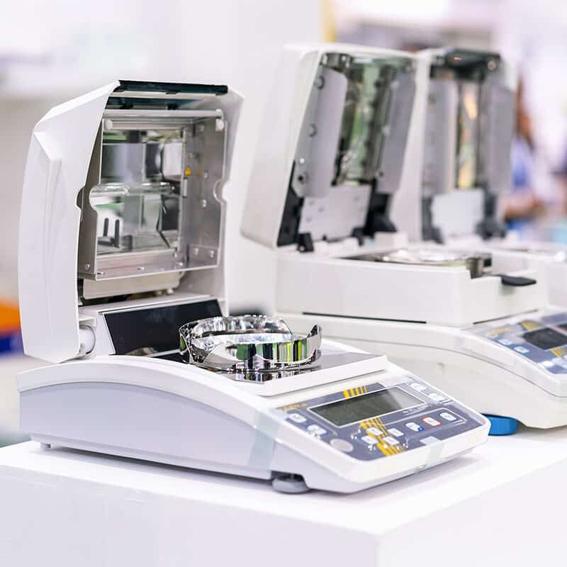 High accuracy & precision digital measuring weight scale or bala Lab Balance
